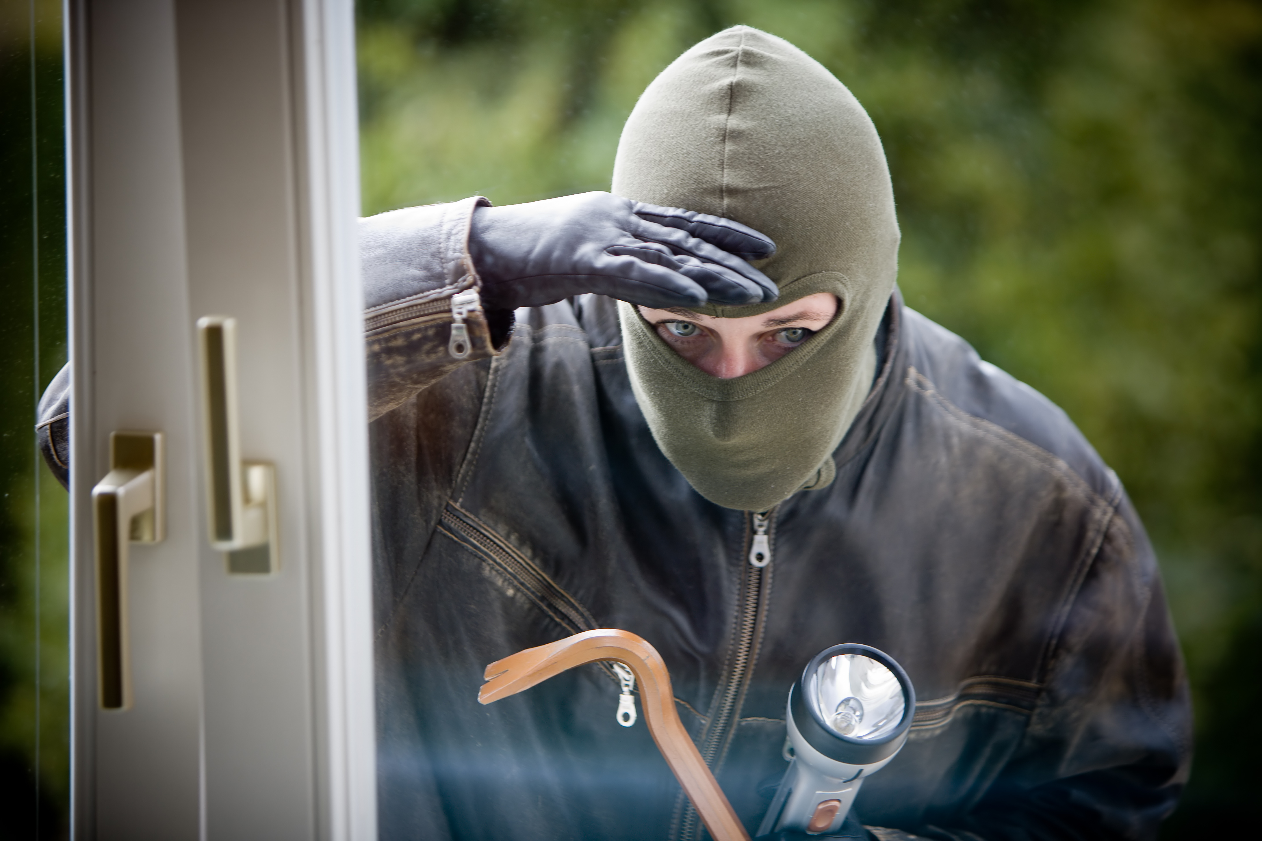 Youngs insurance provides tips on how to protect your property from burglars