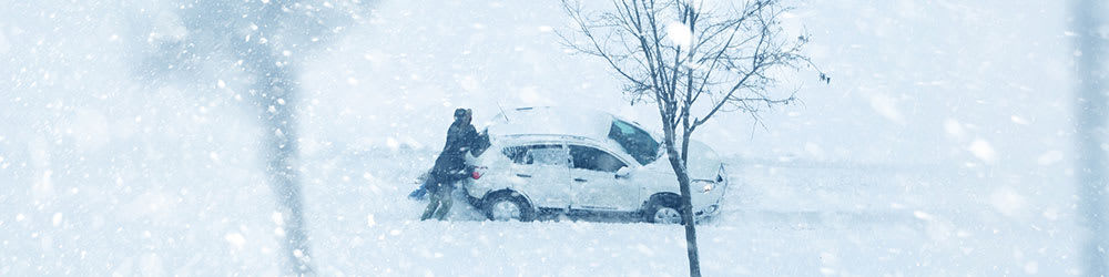 Everything You Need To Know About Getting Your Car Unstuck from the Snow, Youngs Insurance, Ontario